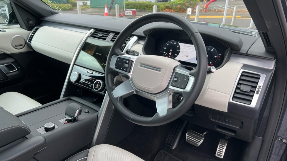 Used Land Rover Discovery 2024 for sale - 76086619: Photo 43