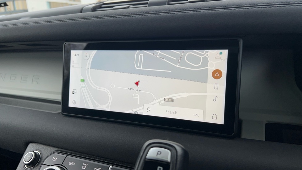 Used Land Rover Defender 2022 for sale - 76540137: Photo 11