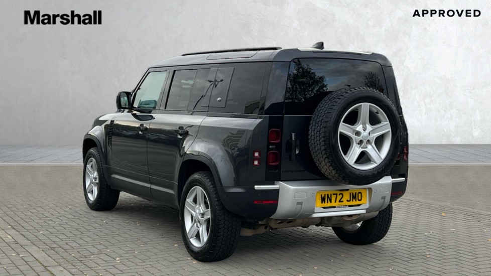 Used Land Rover Defender 2022 for sale - 76540137: Photo 2