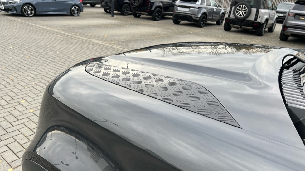 Used Land Rover Defender 2022 for sale - 76540137: Photo 22