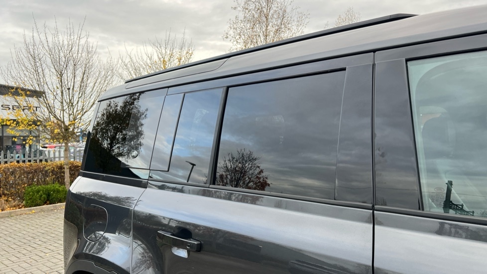 Used Land Rover Defender 2022 for sale - 76540137: Photo 35