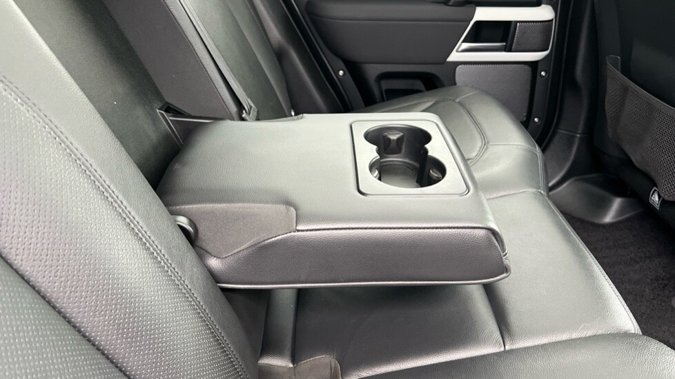 Used Land Rover Defender 2022 for sale - 76540137: Photo 51