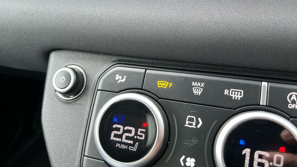 Used Land Rover Defender 2022 for sale - 76540137: Photo 66