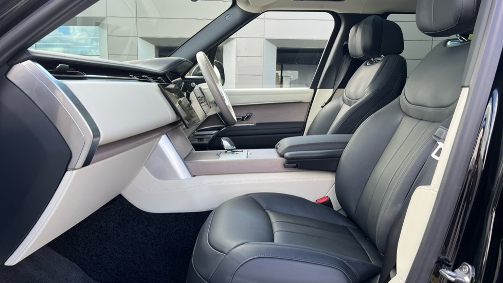 Used Land Rover Range Rover 2025 for sale - 75771585: Photo 3