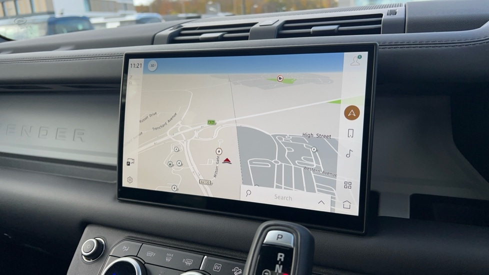 Used Land Rover Defender 2025 for sale - 76691580: Photo 11