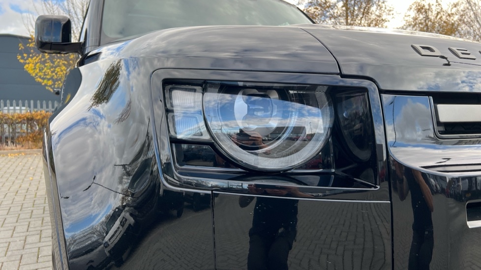 Used Land Rover Defender 2025 for sale - 76691580: Photo 17