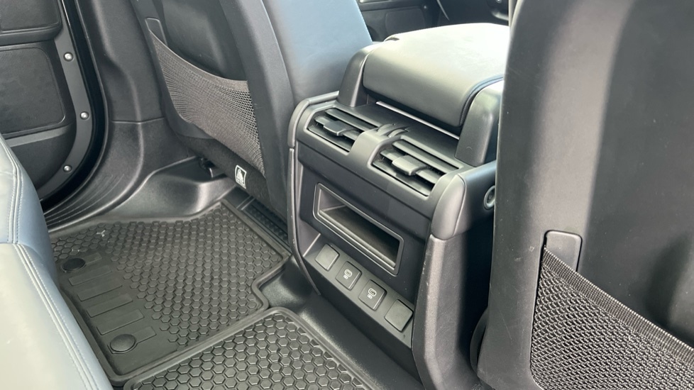 Used Land Rover Defender 2025 for sale - 76691580: Photo 18