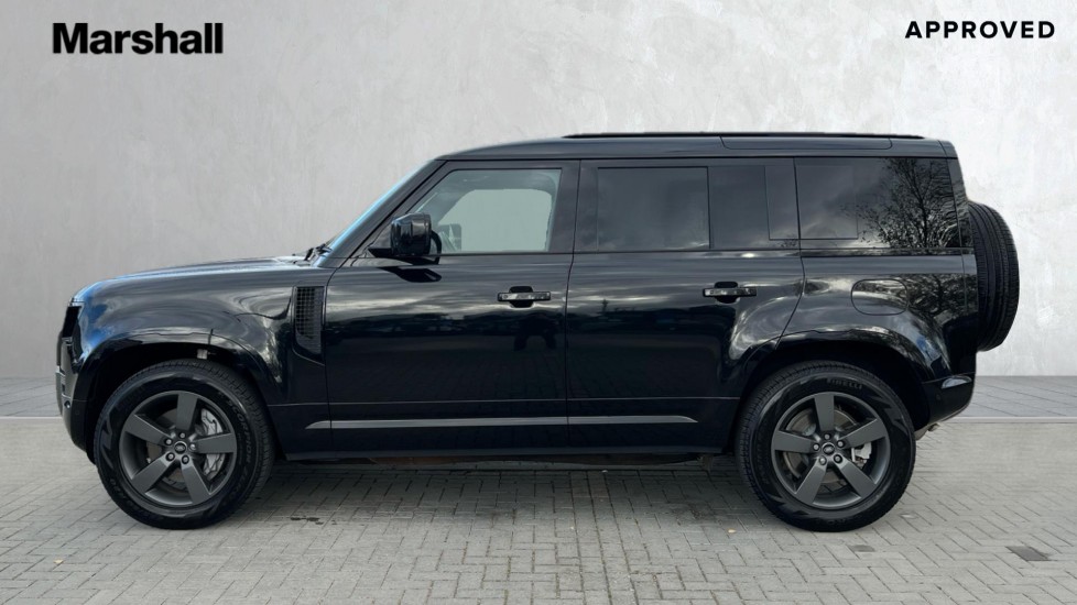 Used Land Rover Defender 2025 for sale - 76691580: Photo 26