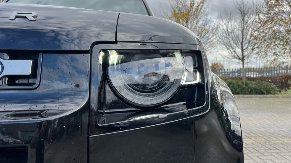 Used Land Rover Defender 2025 for sale - 76691580: Photo 40