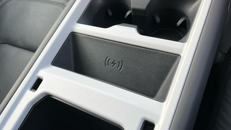 Used Land Rover Defender 2025 for sale - 76691580: Photo 50