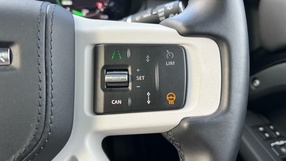 Used Land Rover Defender 2025 for sale - 76691580: Photo 74