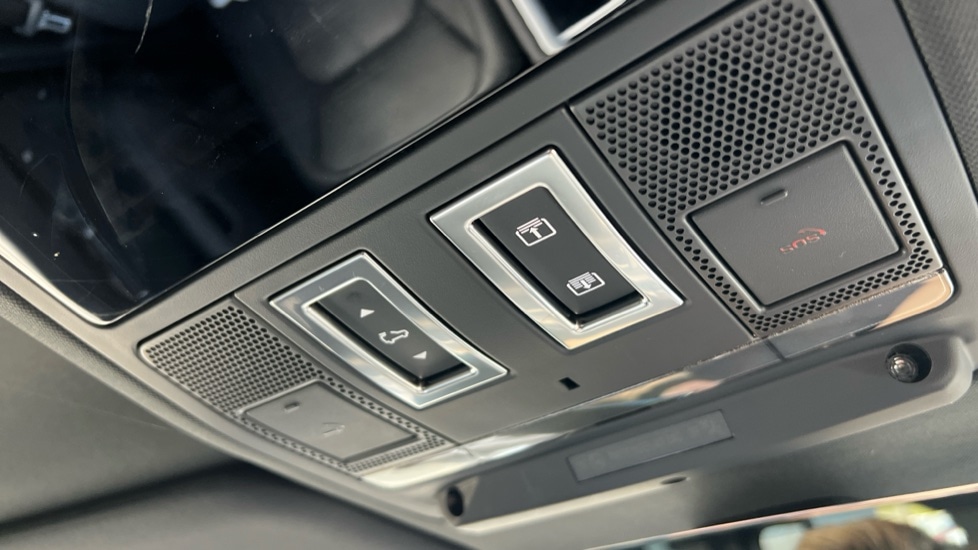 Used Land Rover Defender 2025 for sale - 76691580: Photo 76