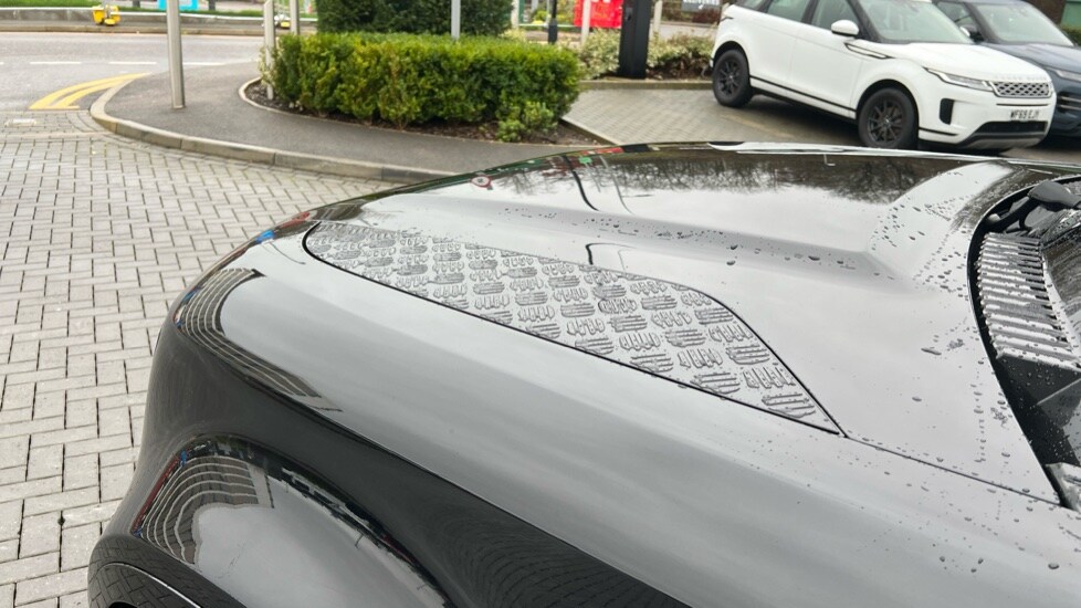 Used Land Rover Defender 2023 for sale - 77010221: Photo 21