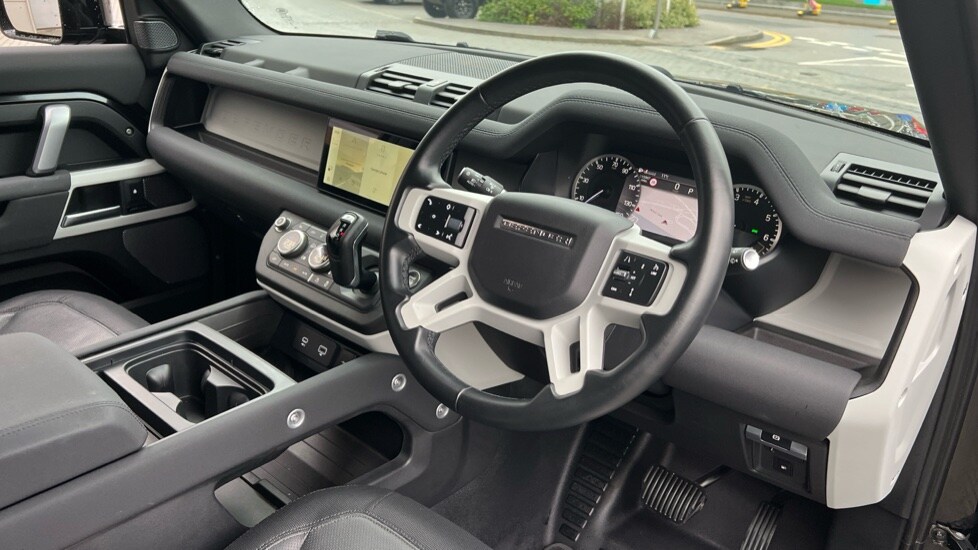 Used Land Rover Defender 2023 for sale - 77010221: Photo 28