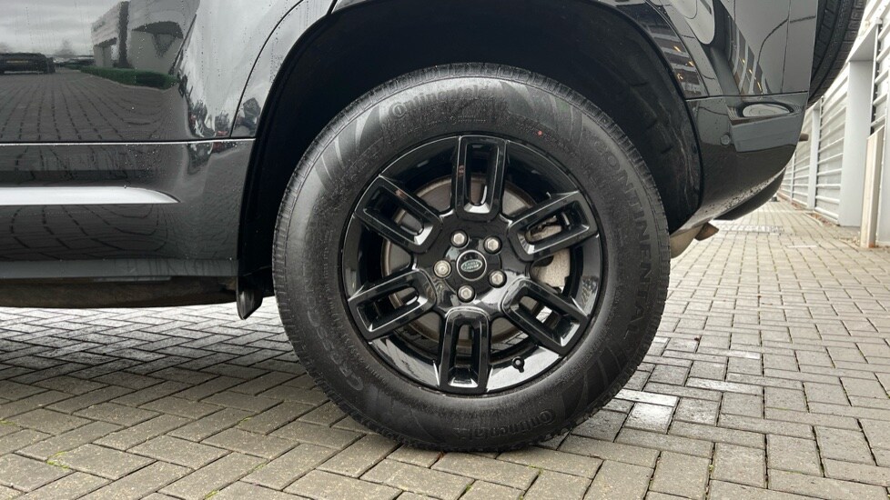 Used Land Rover Defender 2023 for sale - 77010221: Photo 33