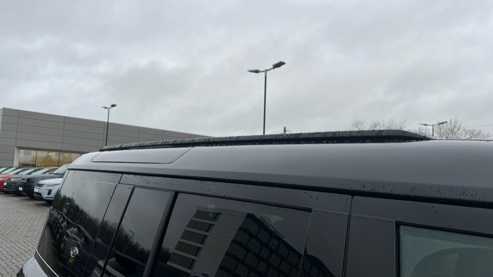 Used Land Rover Defender 2023 for sale - 77010221: Photo 35