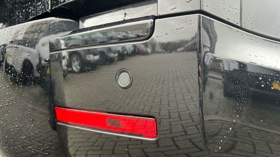 Used Land Rover Defender 2023 for sale - 77010221: Photo 40