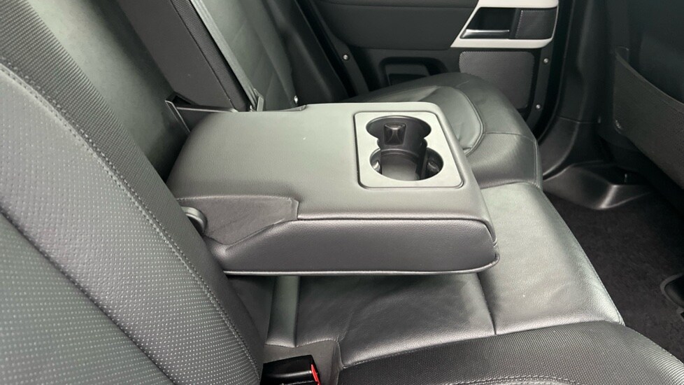 Used Land Rover Defender 2023 for sale - 77010221: Photo 50