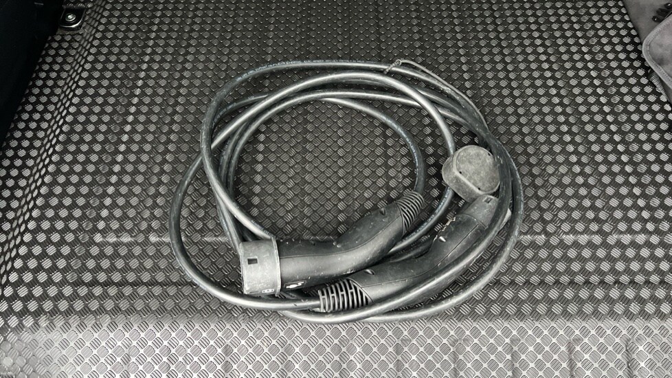 Used Land Rover Defender 2023 for sale - 77010221: Photo 53