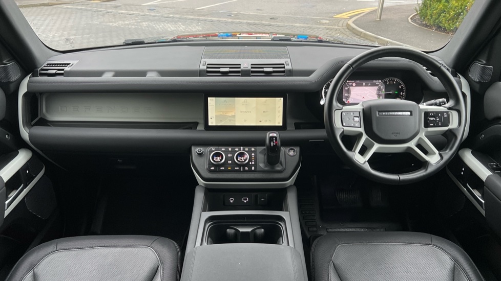 Used Land Rover Defender 2023 for sale - 77010221: Photo 9