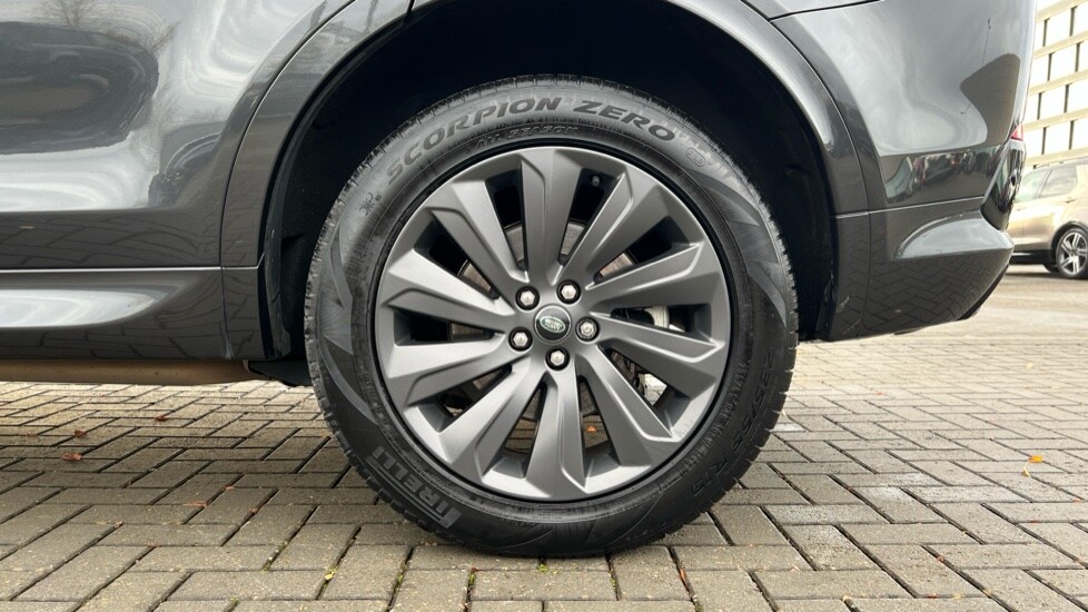 Used Land Rover Discovery Sport 2023 for sale - 77021844: Photo 33