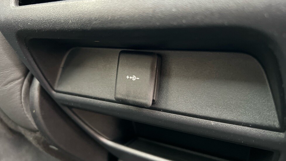 Used Land Rover Discovery Sport 2023 for sale - 77021844: Photo 51