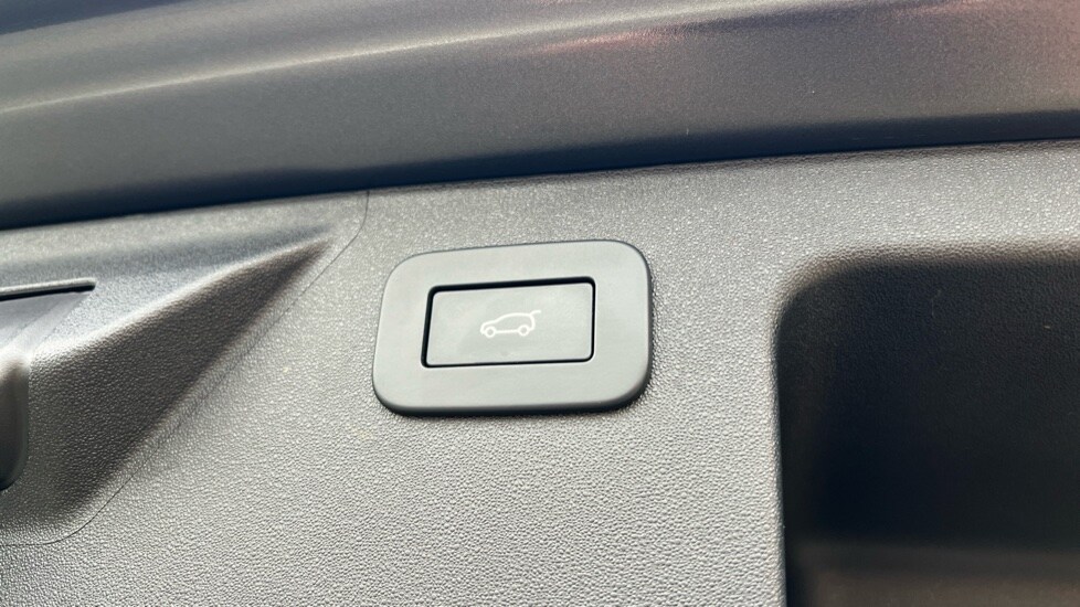 Used Land Rover Discovery Sport 2023 for sale - 77021844: Photo 54