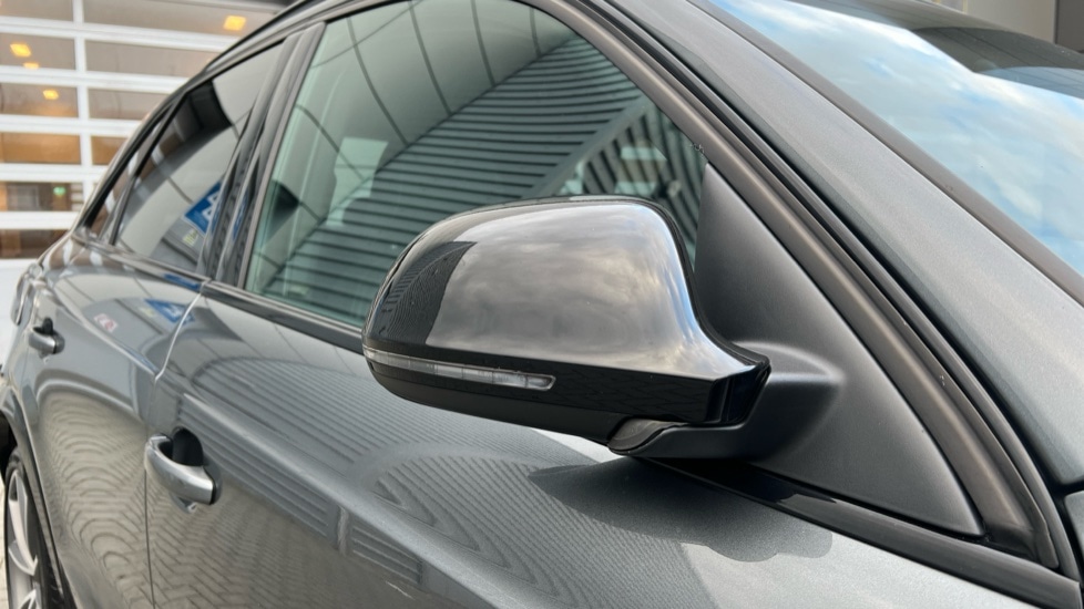 Used Audi Q3 2017 for sale - 77067868: Photo 35