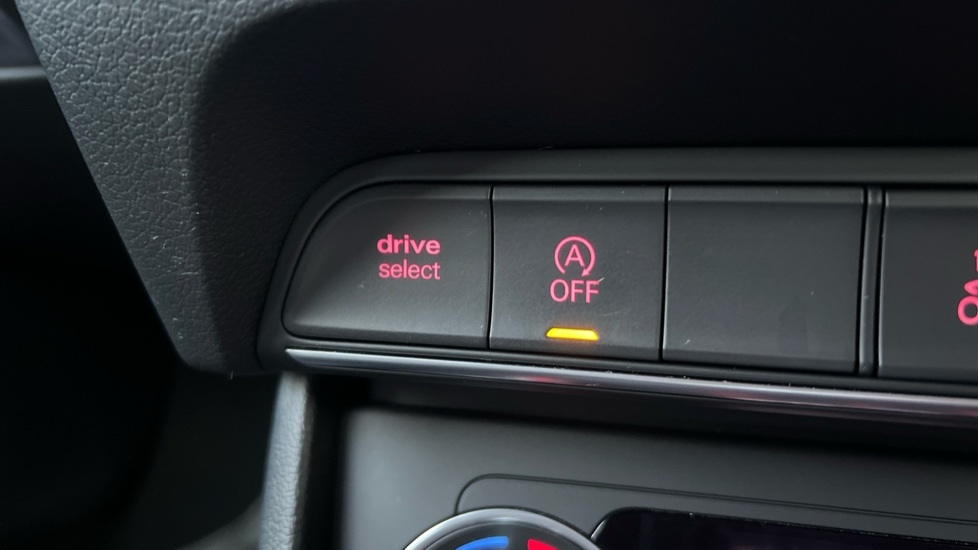 Used Audi Q3 2017 for sale - 77067868: Photo 58