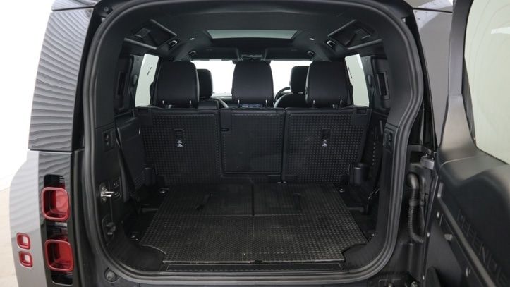 Used Land Rover Defender 2023 for sale - 76176253: Photo 16