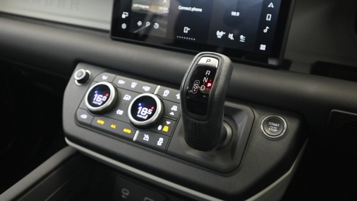 Used Land Rover Defender 2023 for sale - 76176253: Photo 22