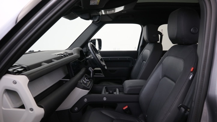Used Land Rover Defender 2023 for sale - 76176253: Photo 3