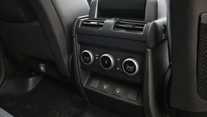 Used Land Rover Defender 2023 for sale - 76176253: Photo 32