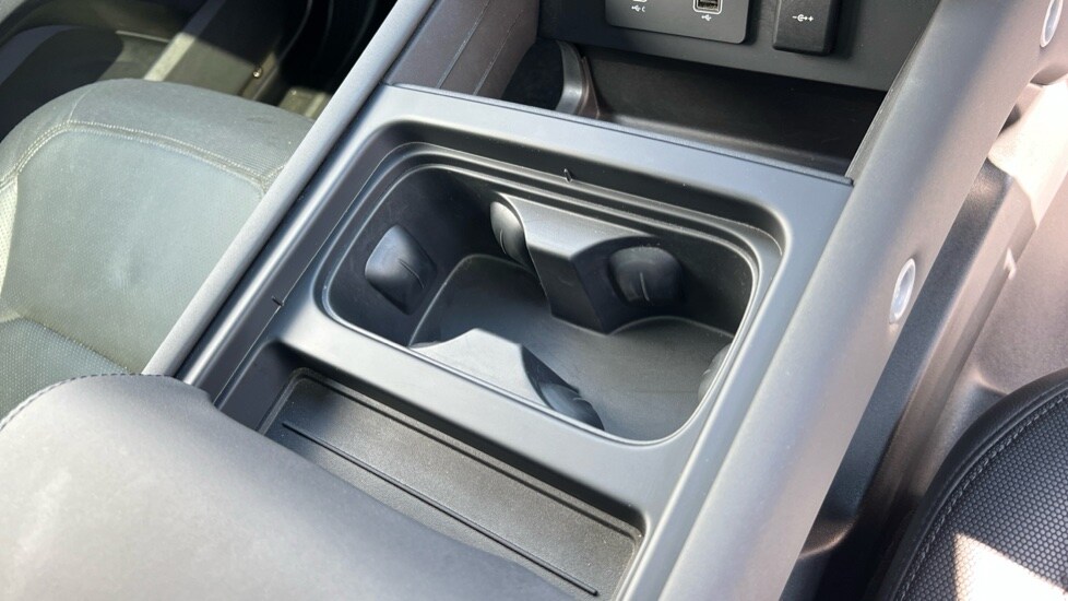 Used Land Rover Defender 2023 for sale - 76176253: Photo 50
