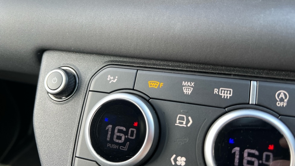 Used Land Rover Defender 2023 for sale - 76176253: Photo 76