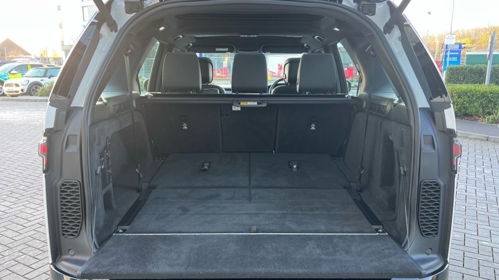 Used Land Rover Discovery 2022 for sale - 76580122: Photo 10