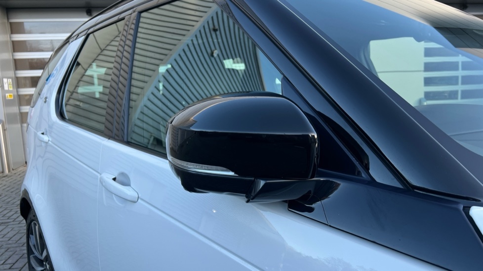 Used Land Rover Discovery 2022 for sale - 76580122: Photo 23