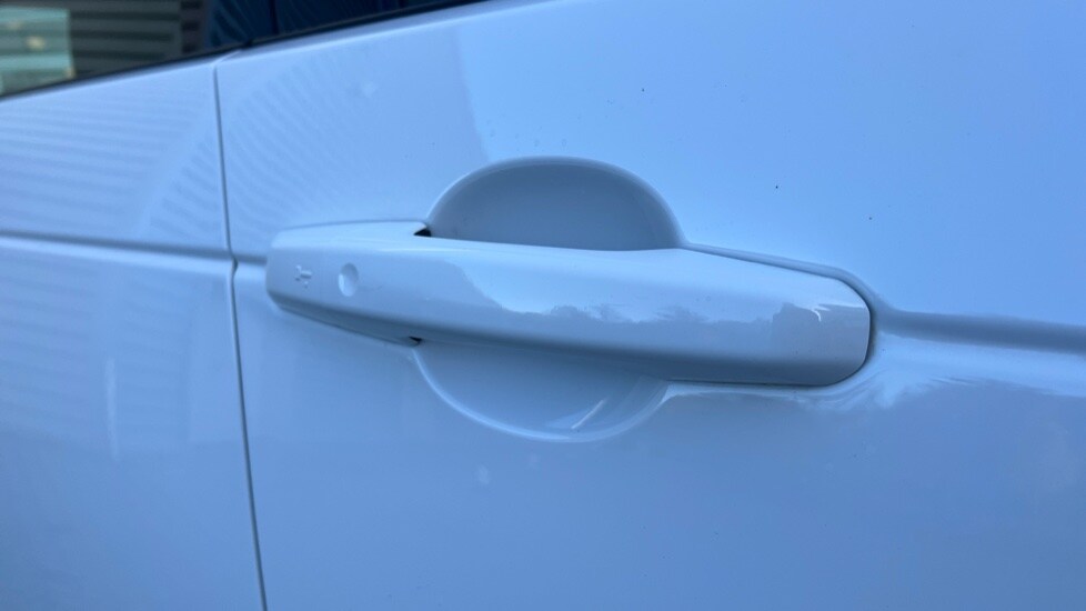 Used Land Rover Discovery 2022 for sale - 76580122: Photo 34