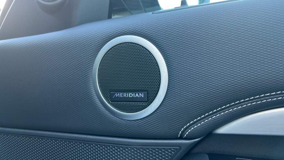 Used Land Rover Discovery 2022 for sale - 76580122: Photo 44