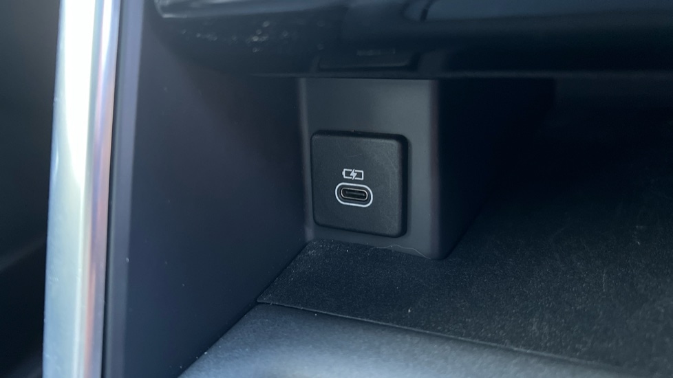 Used Land Rover Discovery 2022 for sale - 76580122: Photo 48