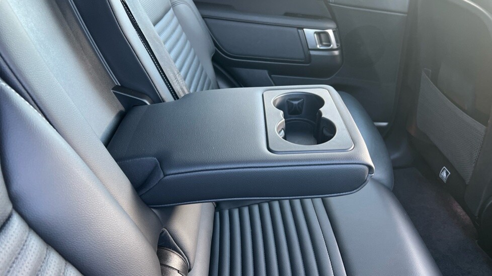 Used Land Rover Discovery 2022 for sale - 76580122: Photo 52