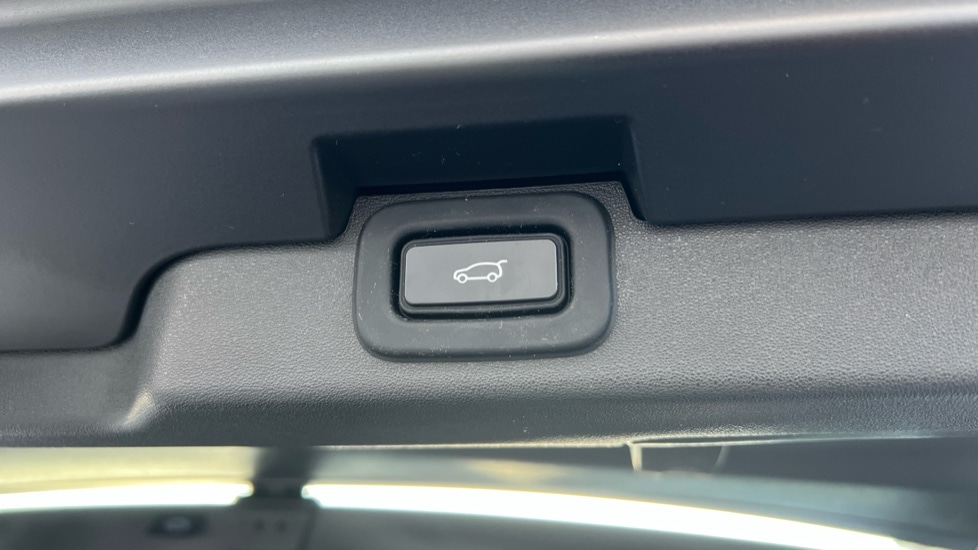 Used Land Rover Discovery 2022 for sale - 76580122: Photo 57