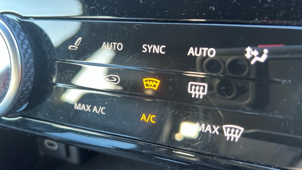 Used Land Rover Discovery 2022 for sale - 76580122: Photo 69