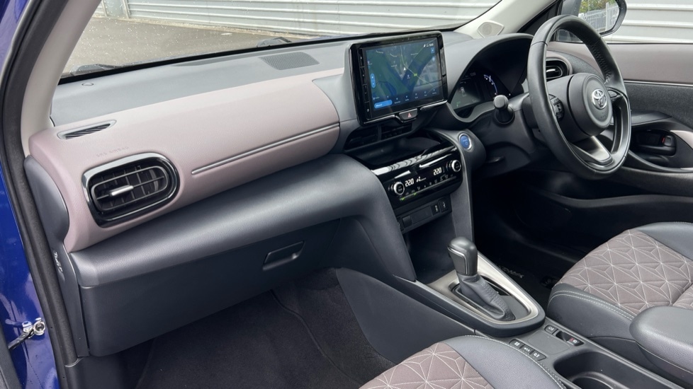 Used Toyota Yaris Cross 2022 for sale - 76915106: Photo 10