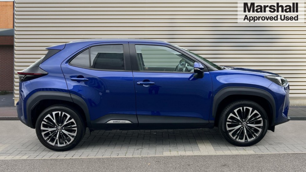 Used Toyota Yaris Cross 2022 for sale - 76915106: Photo 2