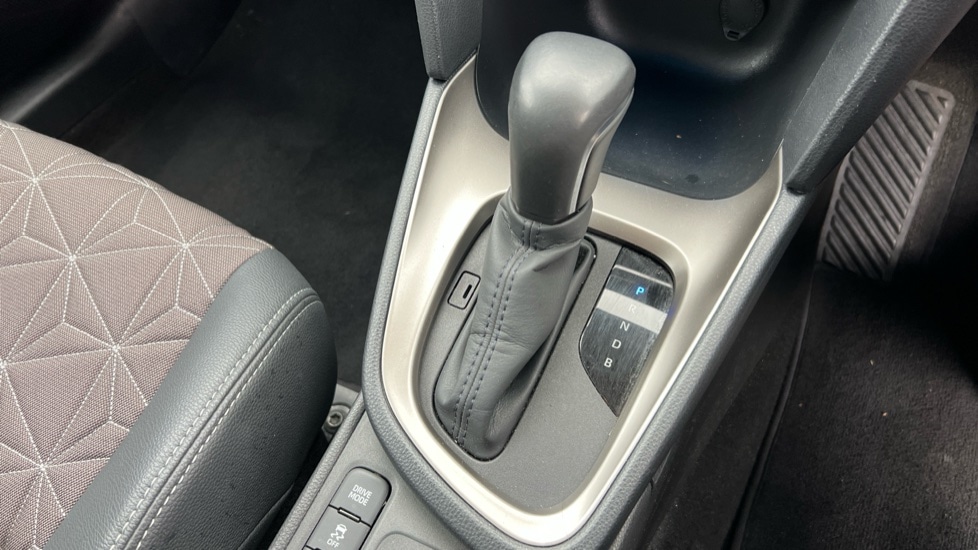 Used Toyota Yaris Cross 2022 for sale - 76915106: Photo 27