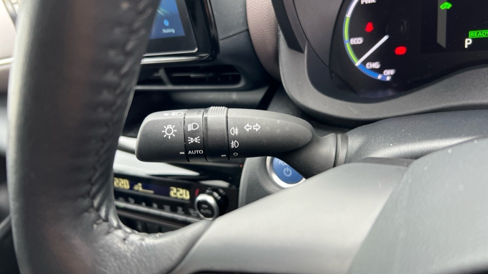 Used Toyota Yaris Cross 2022 for sale - 76915106: Photo 34