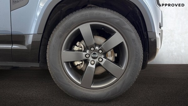 Used Land Rover Defender 2023 for sale - 76217292: Photo 11