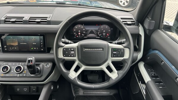 Used Land Rover Defender 2023 for sale - 76217292: Photo 25