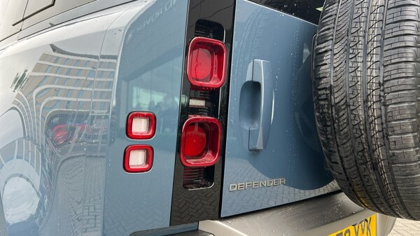 Used Land Rover Defender 2023 for sale - 76217292: Photo 33